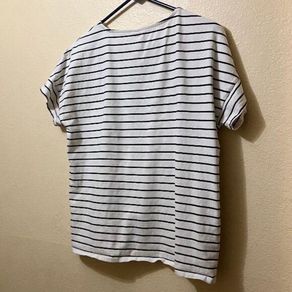 Chico's Women's White/Black Striped Embroidered Beaded Floral Top Size 1P/MP - Picture 2 of 5